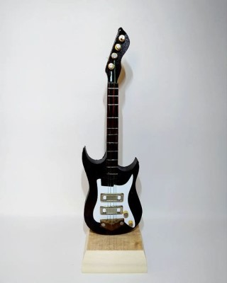 Biblo Gitar Modeli Siyah